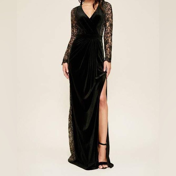 NWT Tadashi Shoji Black Lace Velvet Gown size 12 - Picture 1 of 15